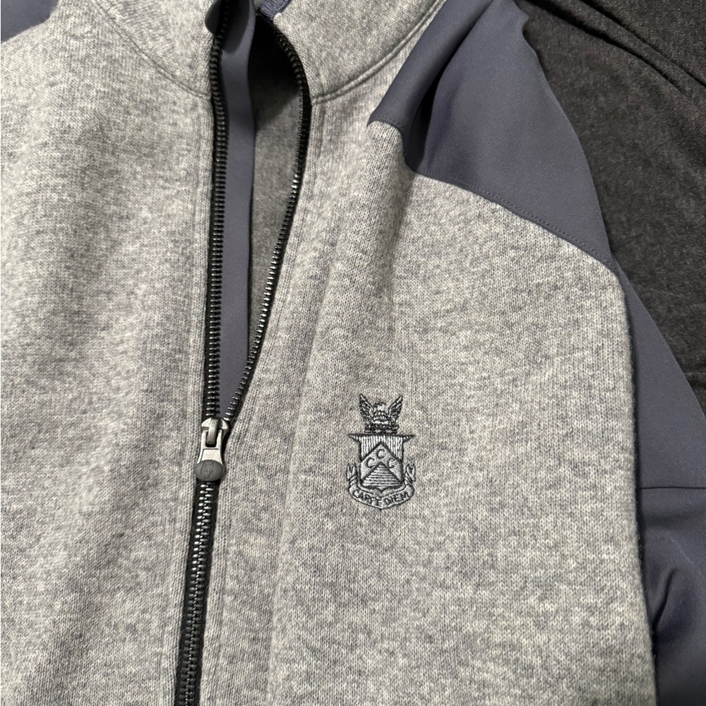 Capital City Club Full-Zip Jacket Size Large